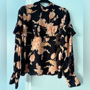 Flynn Skye x Free People. Sz large NWT. Back cut out, relaxed fit